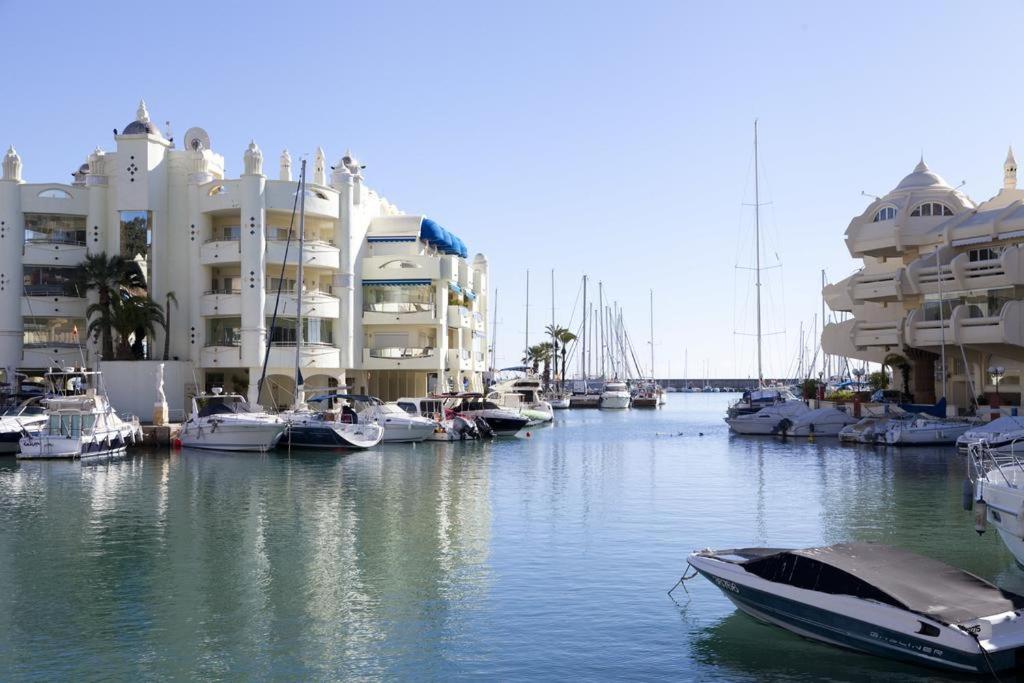 Apartamento Benalmádena Puerto Marina Apartamento Exterior foto